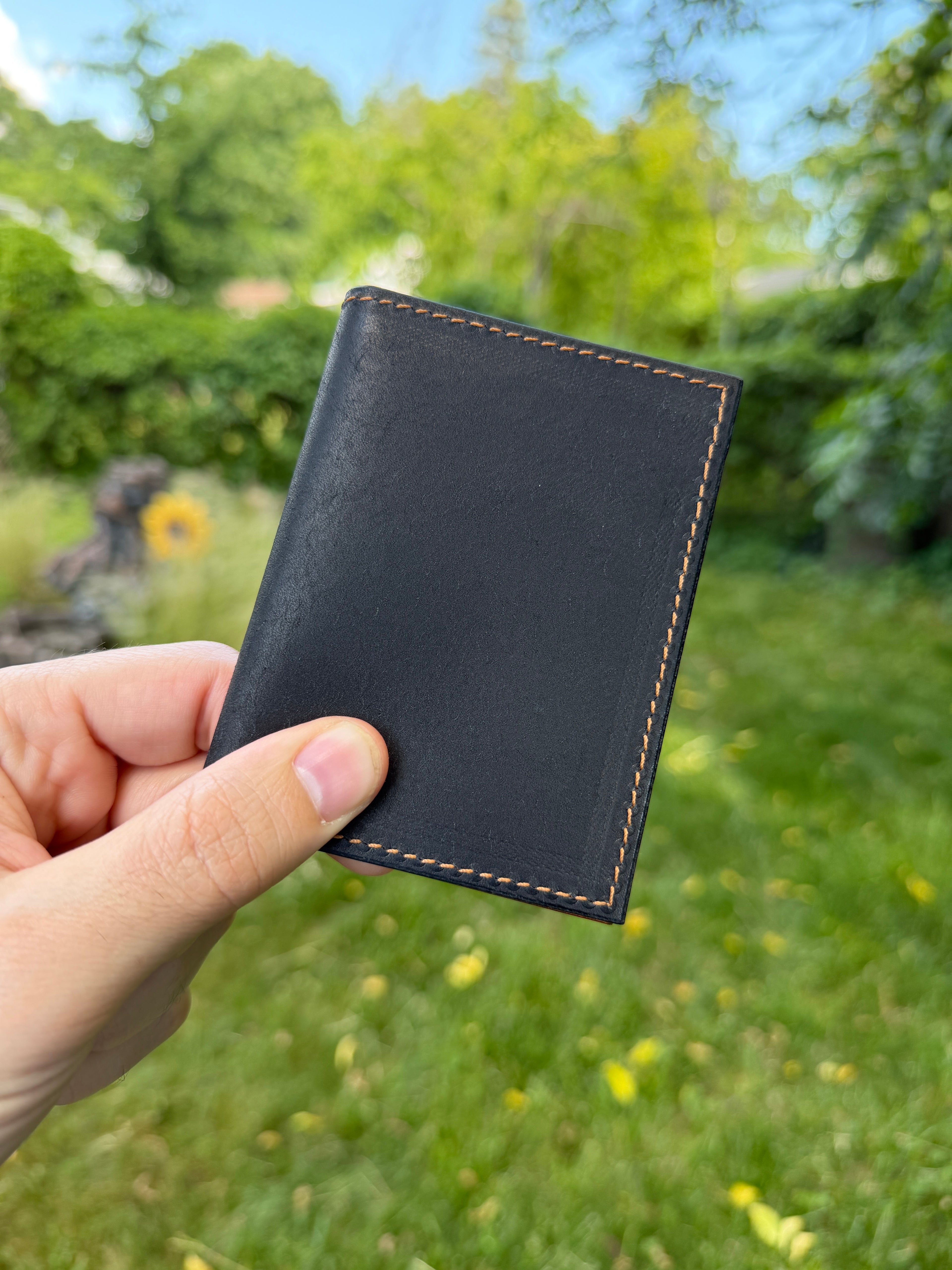 Cevanto black and tan leather wallet front view